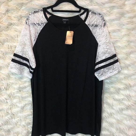 Tops - Torrid black and white with lace sleeves top size 3x